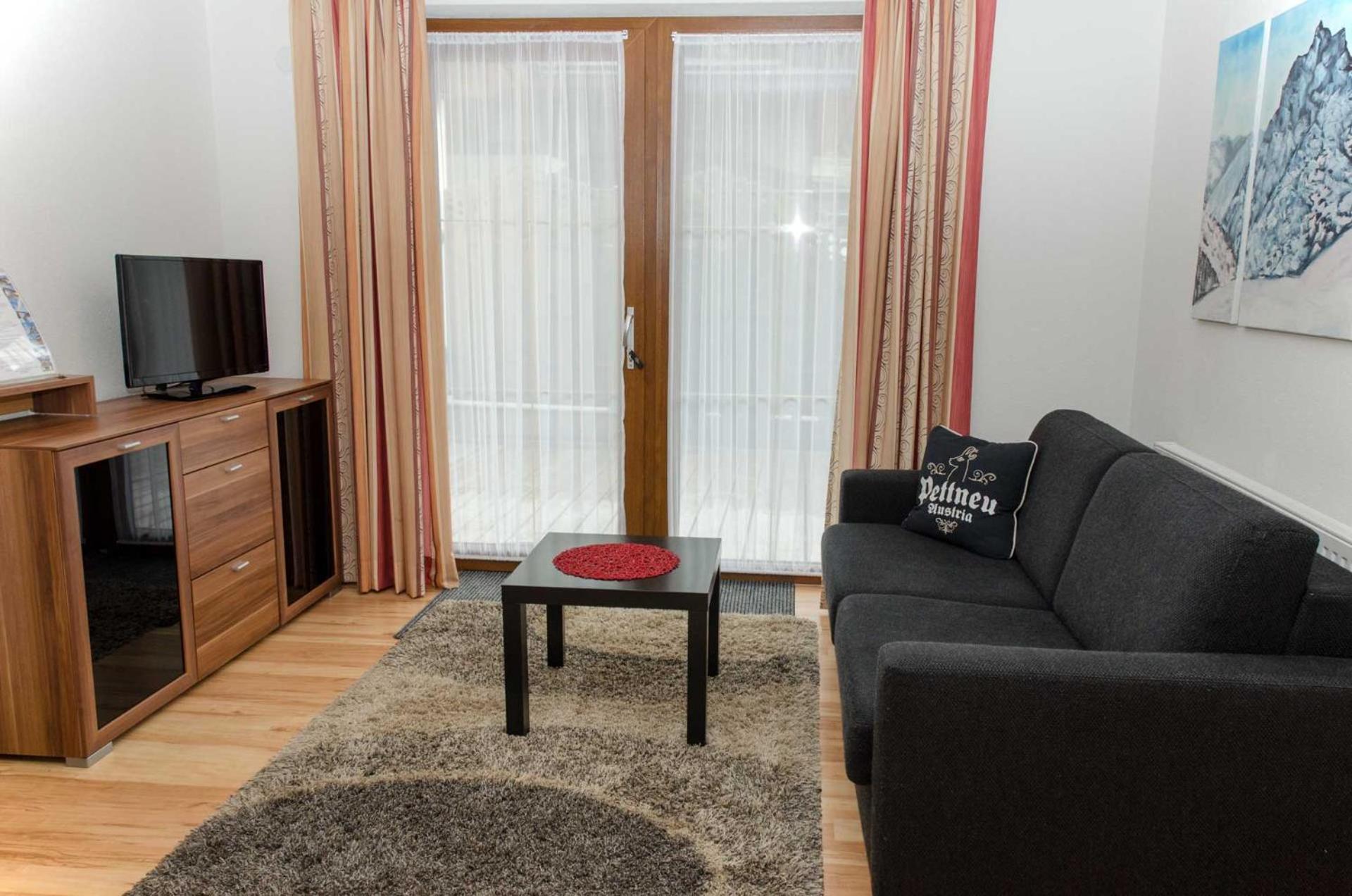 Haus Alpin Apartments Петной-ам-Арльберг Экстерьер фото