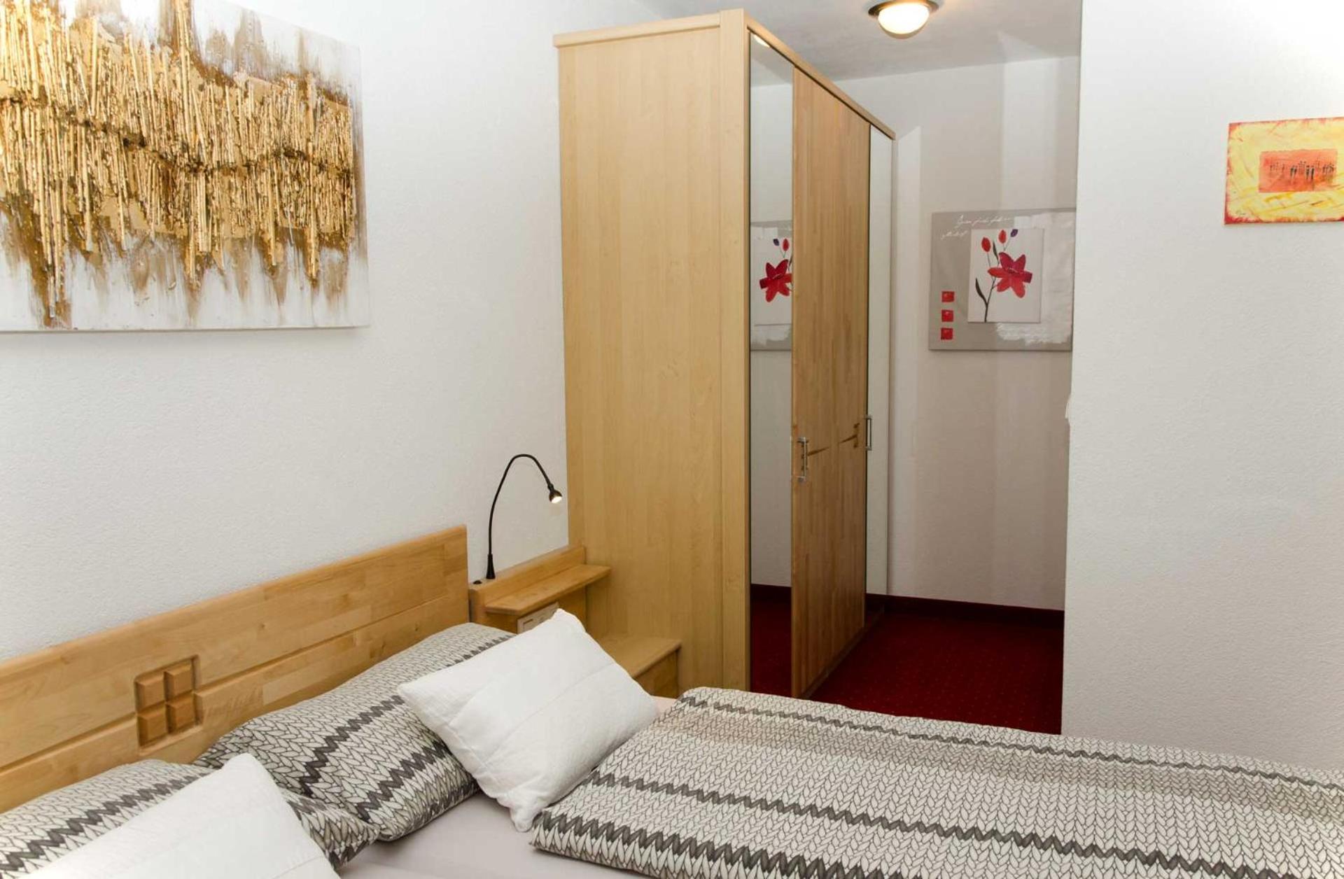 Haus Alpin Apartments Петной-ам-Арльберг Экстерьер фото