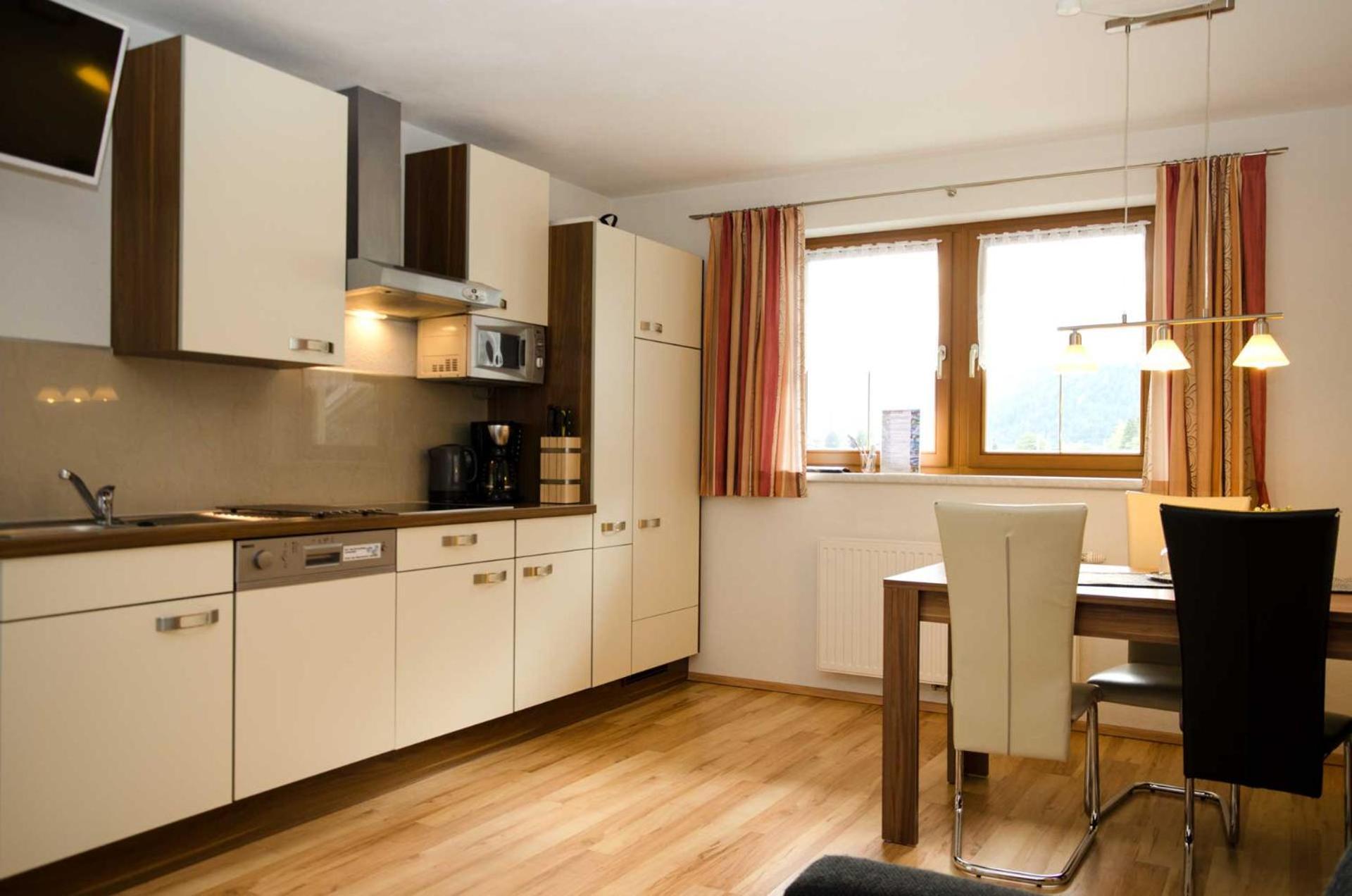 Haus Alpin Apartments Петной-ам-Арльберг Экстерьер фото